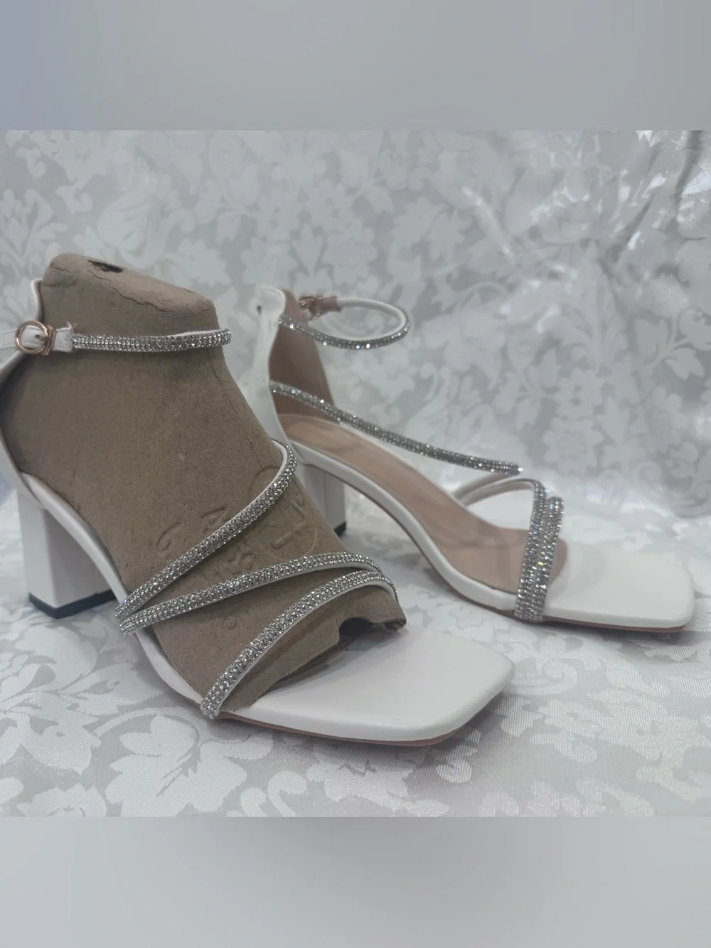 SHEIN chic white